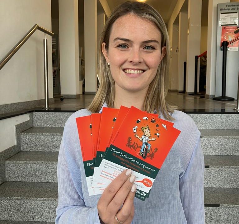 Alessa Braun, Kommunale Suchtbeauftragte der Stadt Baden-Baden, stellt das neue (Sucht-)Präventionsprojekt für Jugendliche in Baden-Baden vor. Feelok2.0 Schulsozialarbeiter Baden-Baden, Schulen Baden-Baden, digitale Prävention